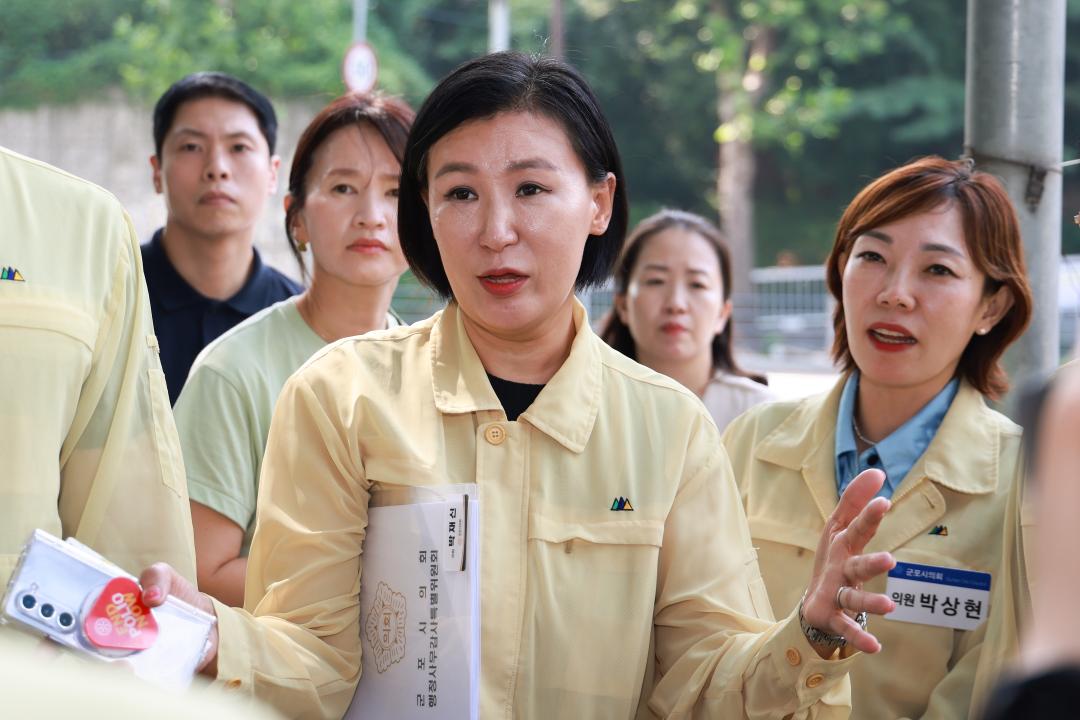 '2026년도 행정사무감사 현장확인(4) - 태을초교 보도육교 엘리베이터 설치 검토, 산본IC 일원 교토환경 개선공사' 게시글의 사진(14) '104A7018.jpg'