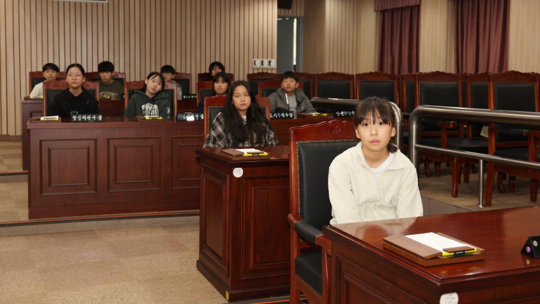 '2024 청소년 모의의회 (당동초 6-2반)' 게시글의 사진(36) '104A0035.JPG'