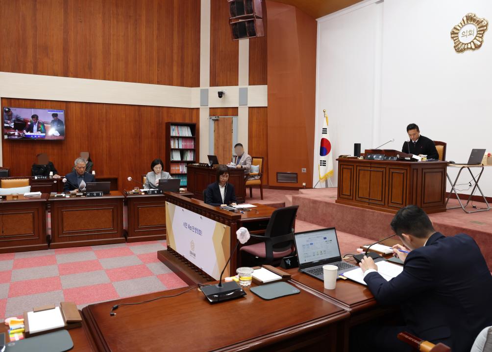 '제276회 군포시의회 임시회 폐회중 제2차 산업건설위원회' 게시글의 사진(4) '104A1566.JPG'