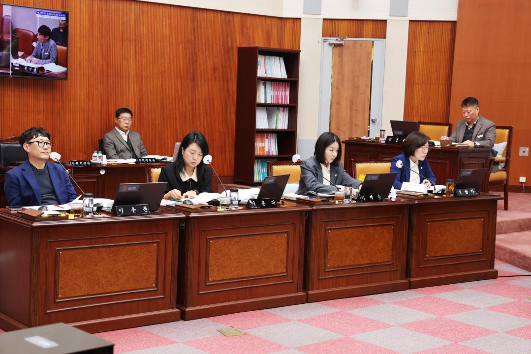 '제277회 군포시의회 임시회 산업건설위원회(제1차~제2차)' 게시글의 사진(12) '104A3790.JPG'