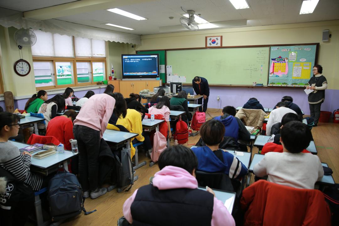 '일일 명예교사 - 홍경호 의원' 게시글의 사진(1) '1A8A7217.JPG'