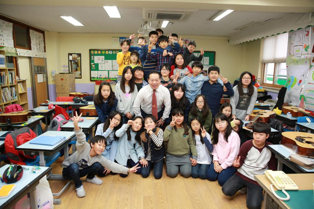 '일일 명예교사 - 홍경호 의원' 게시글의 사진(6) '1A8A7279.JPG'